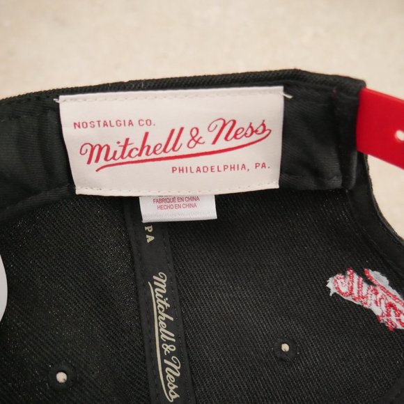 Chicago Bulls Sharktooth Snapback Hat Mitchell & Ness Vintage 90's Windy City - Picture 5 of 8